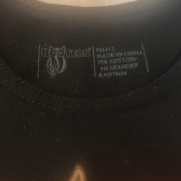 Hooters Uniform - Picture 4 of 4